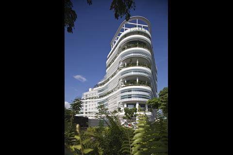 Solaris in Singapore by TR Hamzah and Yeang and CPG